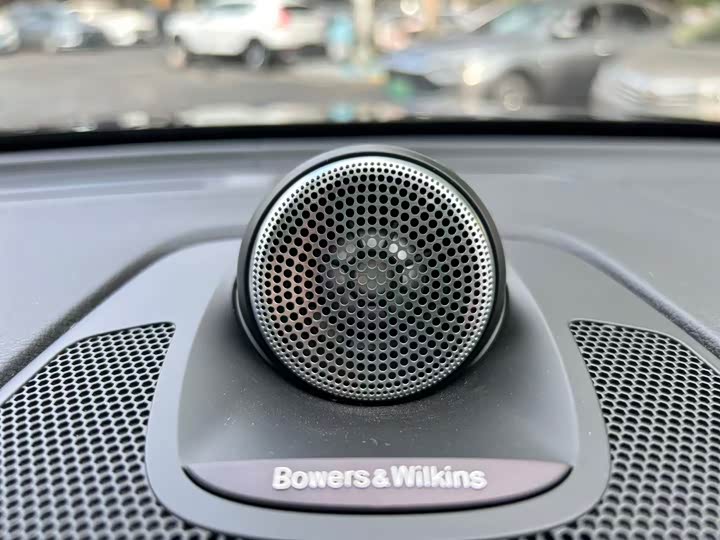 Фото 8 - Volvo XC60 Hybrid