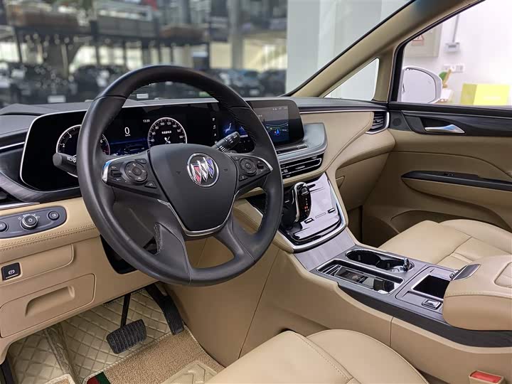 Фото 8 - Buick GL8 ES