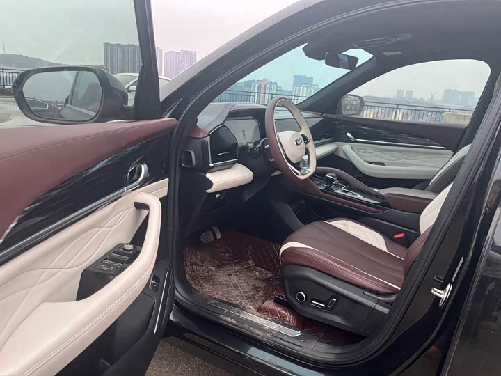 Фото 7 - Geely Monjaro