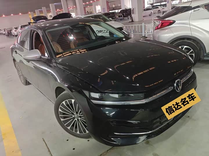 Фото 2 - Volkswagen Magotan