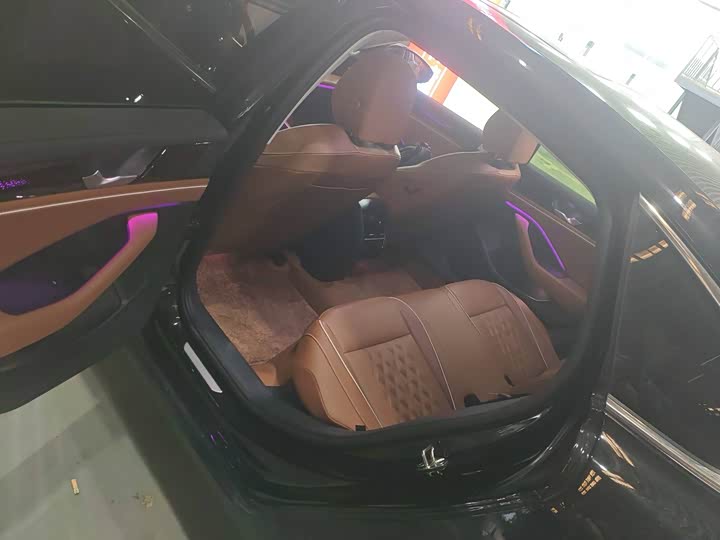 Фото 8 - Volkswagen Magotan