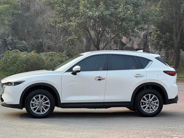 Фото 8 - Mazda CX-5