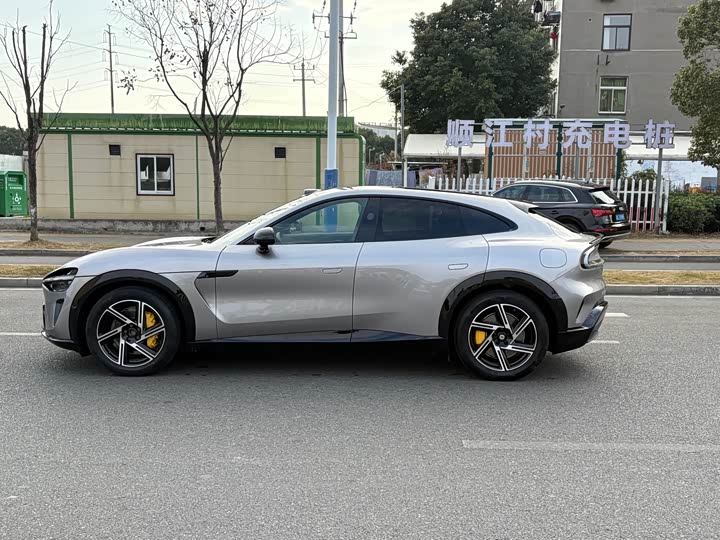 Фото 4 - Xiaomi YU7