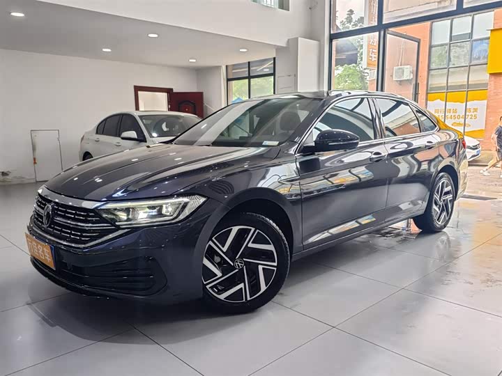 Фото 1 - Volkswagen Sagitar L