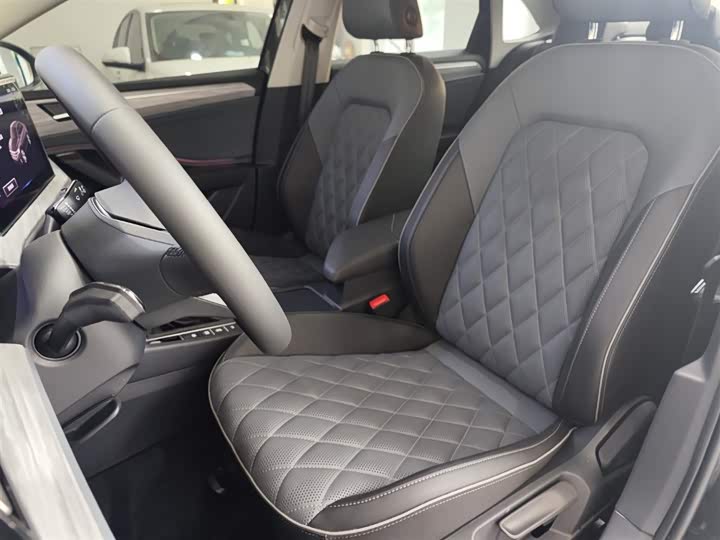 Фото 5 - Volkswagen Sagitar L