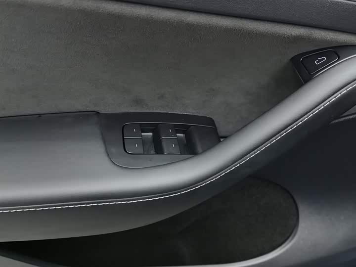 Фото 9 - Tesla Model Y