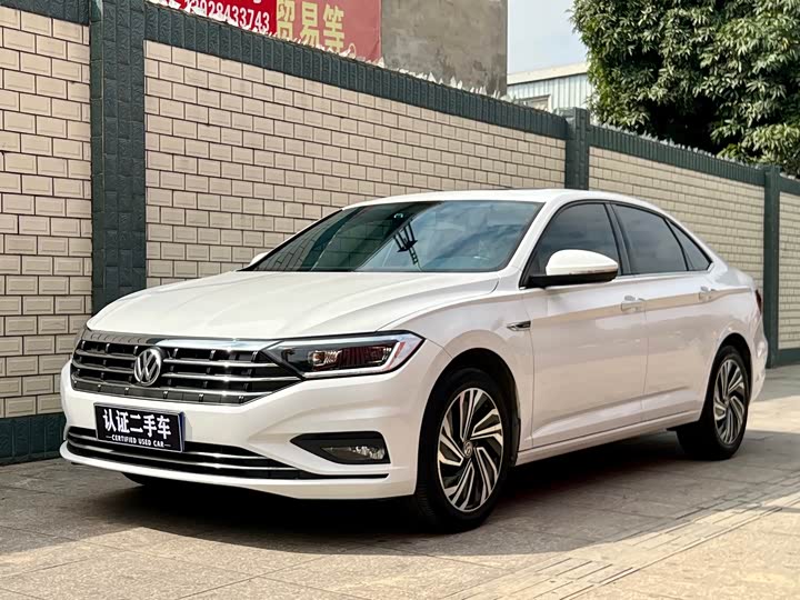 Фото 1 - Volkswagen Sagitar L