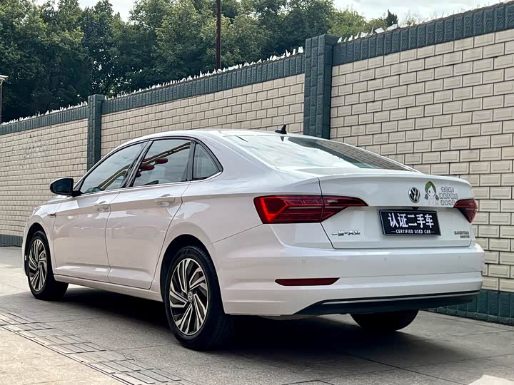 Фото 4 - Volkswagen Sagitar L