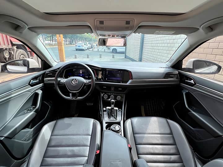 Фото 9 - Volkswagen Sagitar L