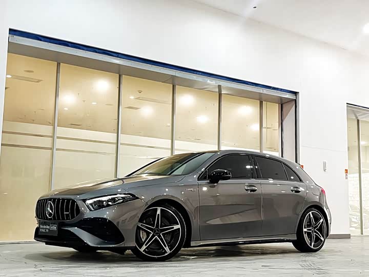 Фото 1 - Mercedes-Benz A-Class AMG