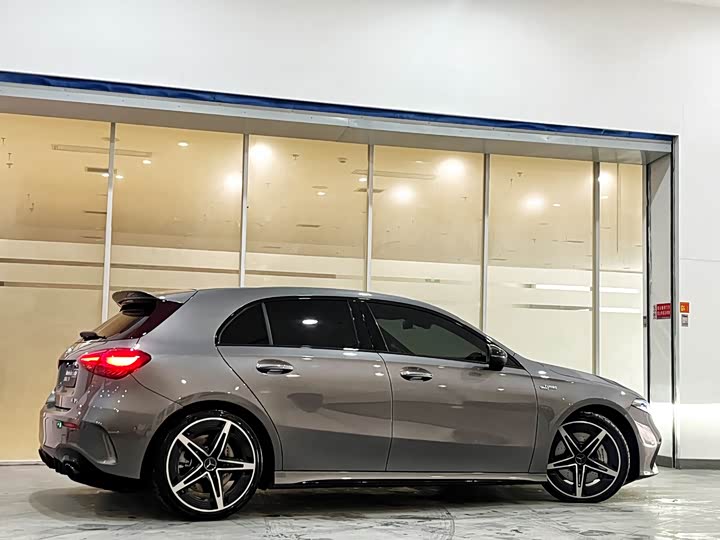 Фото 3 - Mercedes-Benz A-Class AMG