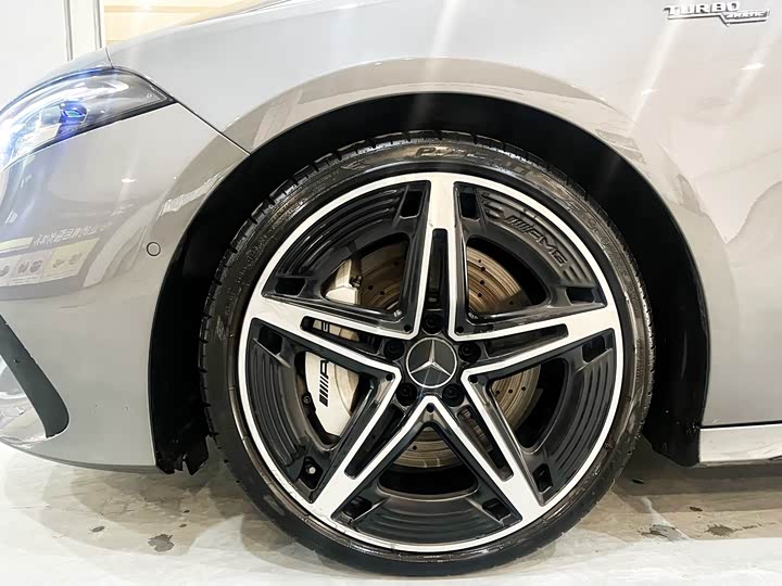 Фото 8 - Mercedes-Benz A-Class AMG