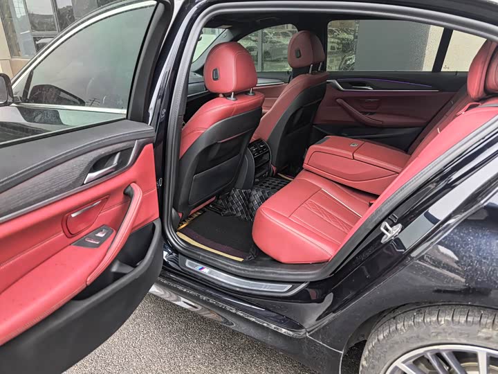 Фото 5 - BMW 5 Series