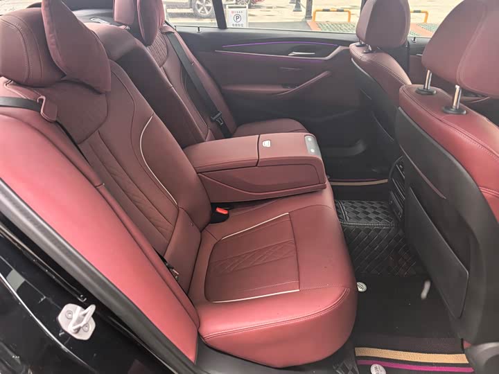 Фото 8 - BMW 5 Series