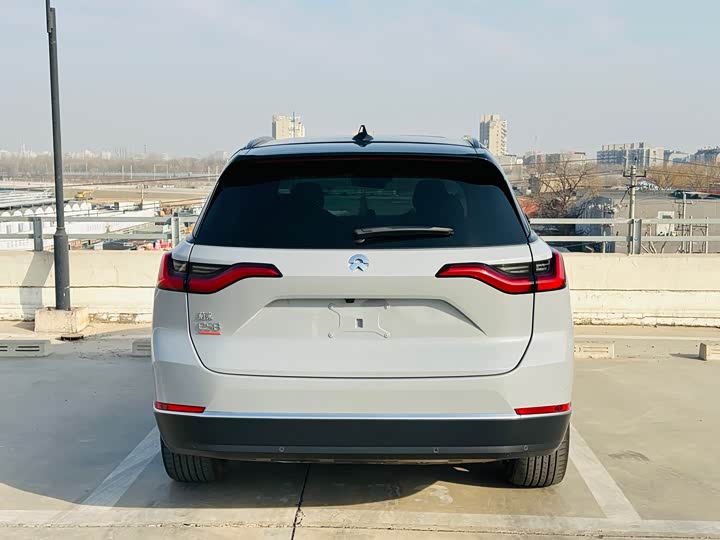 Фото 5 - Nio ES8