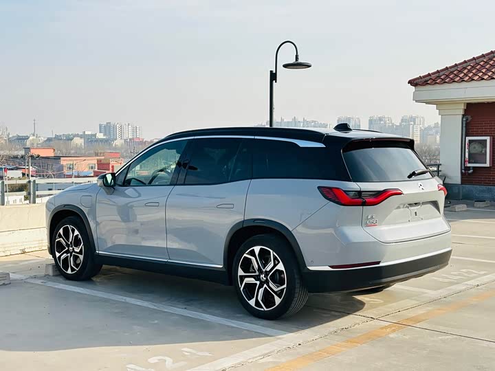 Фото 6 - Nio ES8