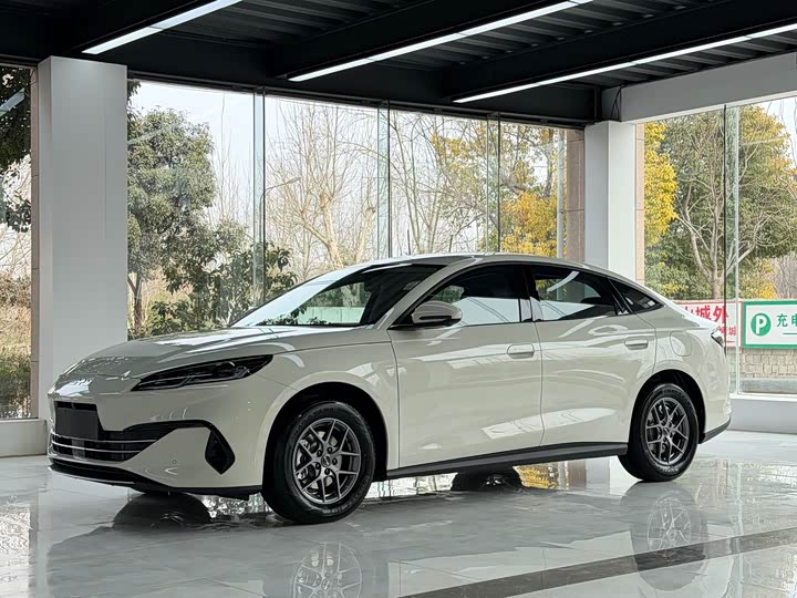 Фото 1 - BYD Seal 06 Hybrid/EV