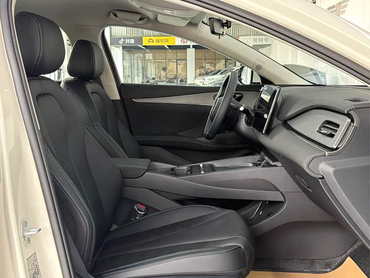 Фото 9 - BYD Seal 06 Hybrid/EV