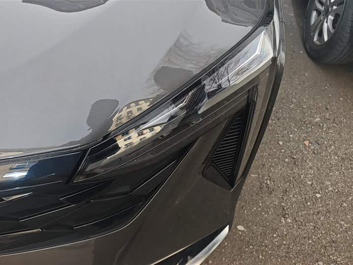 Фото 5 - Geely Atlas