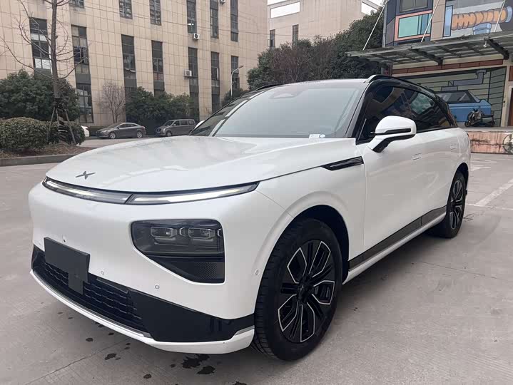 Фото 1 - XPeng G9