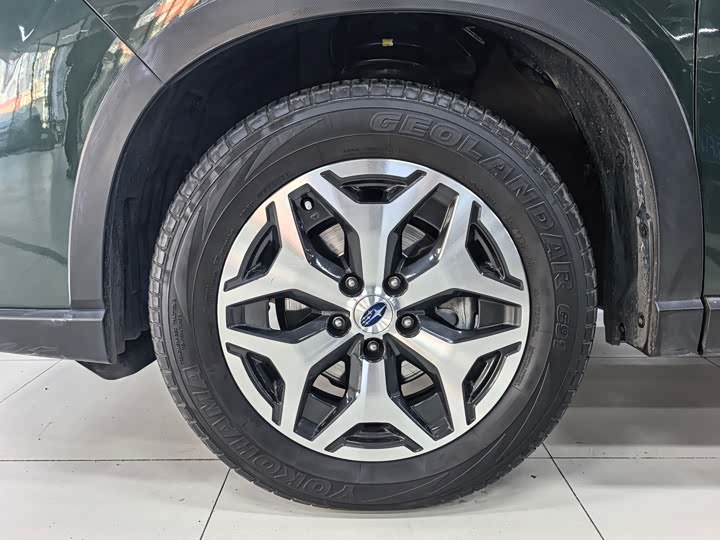 Фото 6 - Subaru Forester