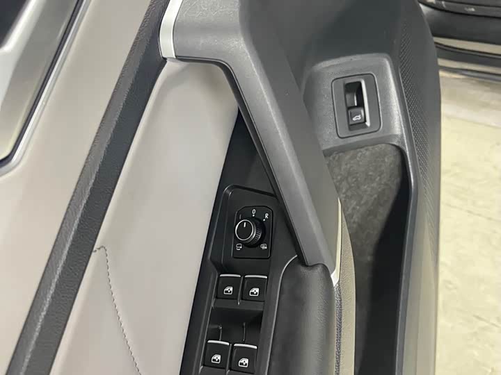 Фото 7 - Volkswagen Tayron