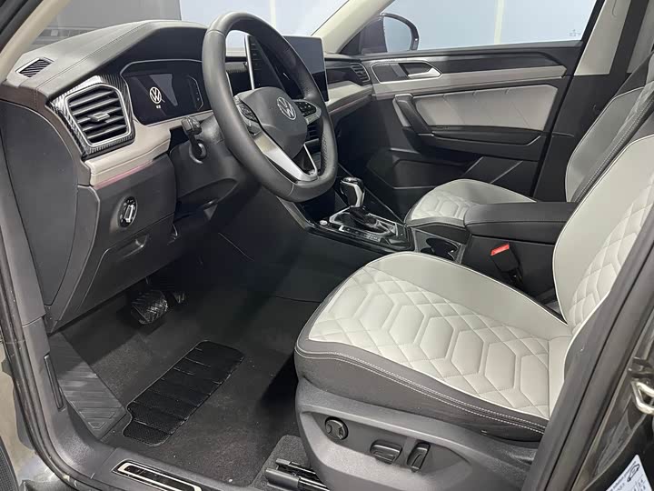 Фото 8 - Volkswagen Tayron