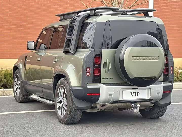 Фото 7 - Land Rover Defender