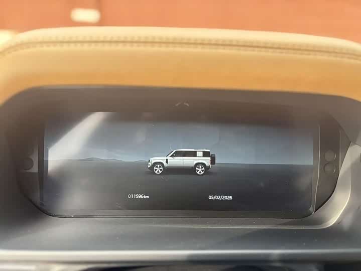 Фото 8 - Land Rover Defender