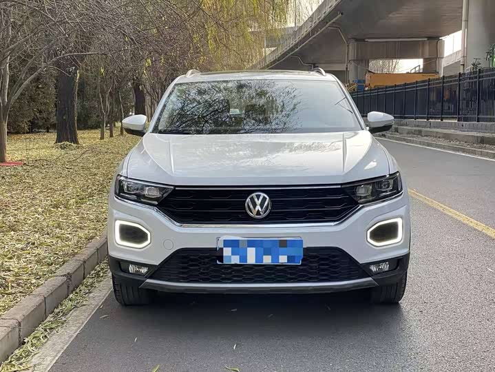Фото 2 - Volkswagen T-Roc