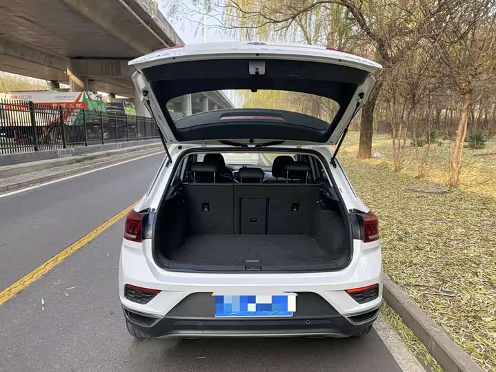Фото 9 - Volkswagen T-Roc