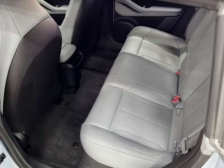 Фото 8 - Nio ET5