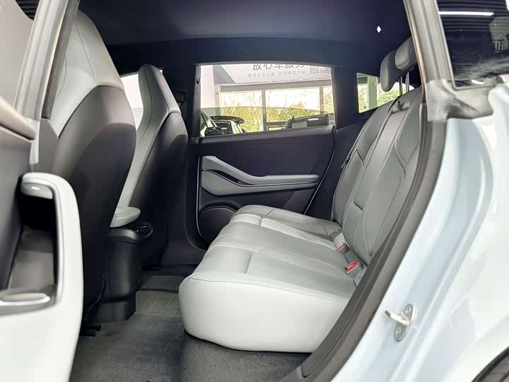 Фото 9 - Nio ET5