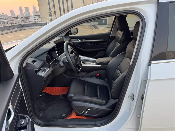 Photo 8 - Geely Preface