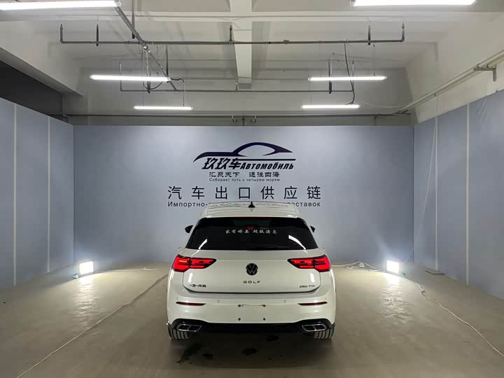 Фото 5 - Volkswagen Golf