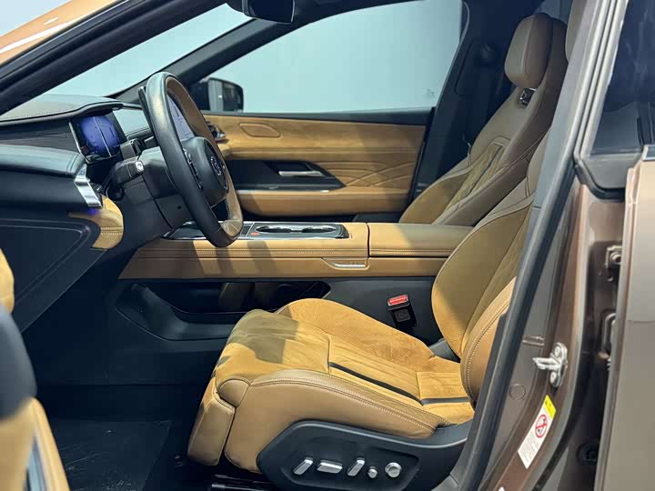 Фото 4 - Mazda EZ-6