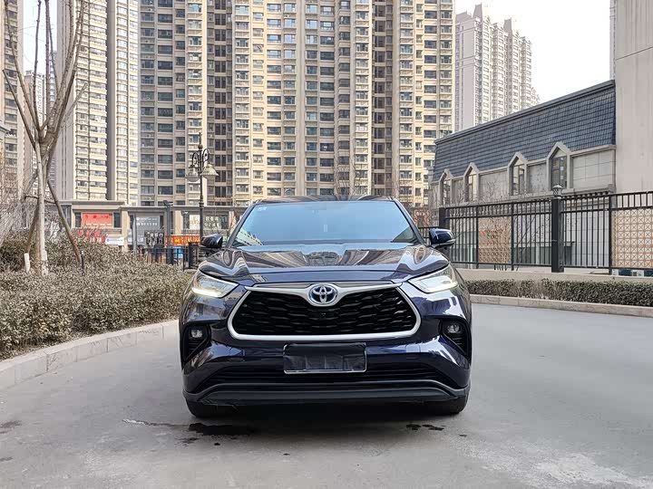 Фото 3 - Toyota Highlander