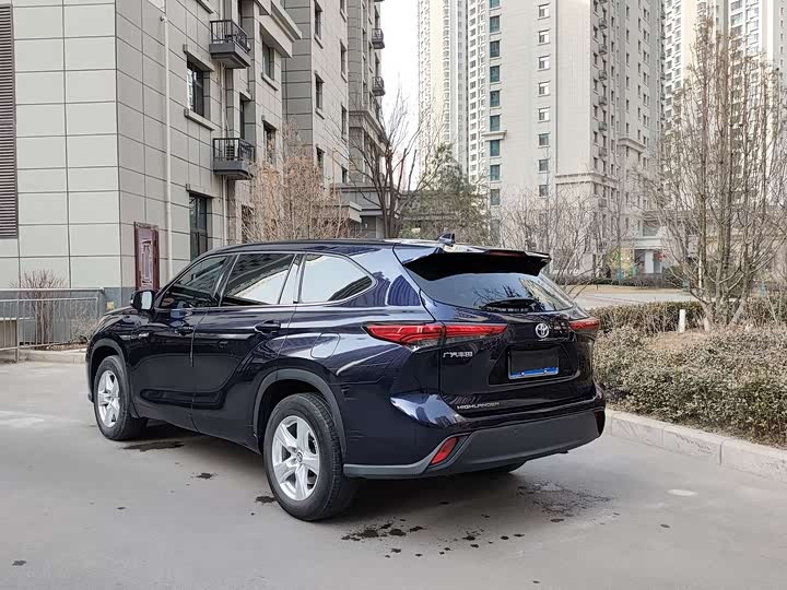 Фото 5 - Toyota Highlander