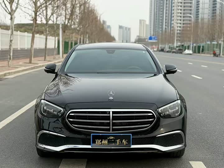 Photo 2 - Mercedes-Benz E-Class