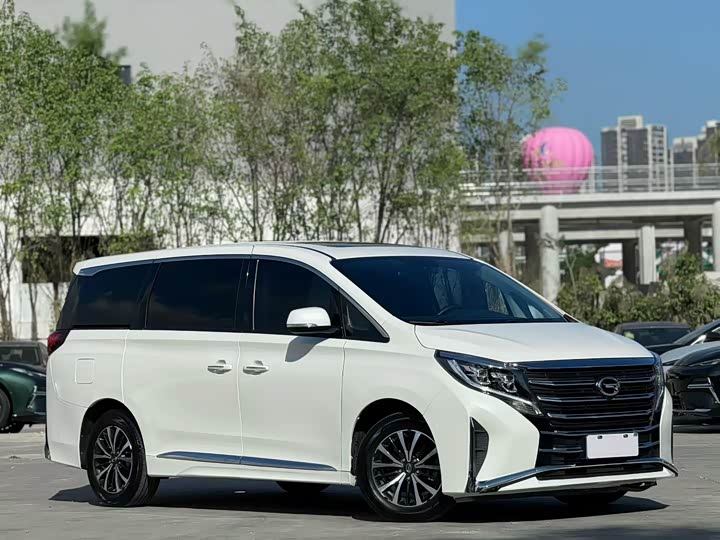 Фото 3 - GAC Trumpchi M8