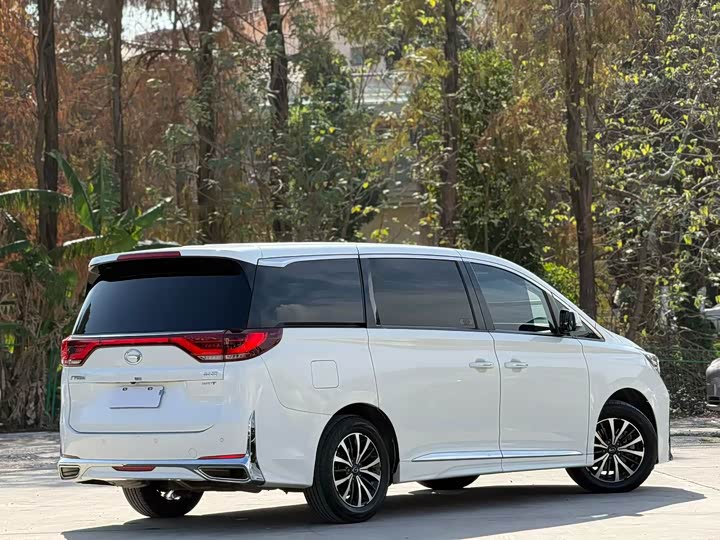 Фото 9 - GAC Trumpchi M8