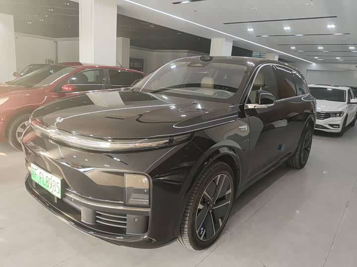 Photo 1 - LiXiang L7