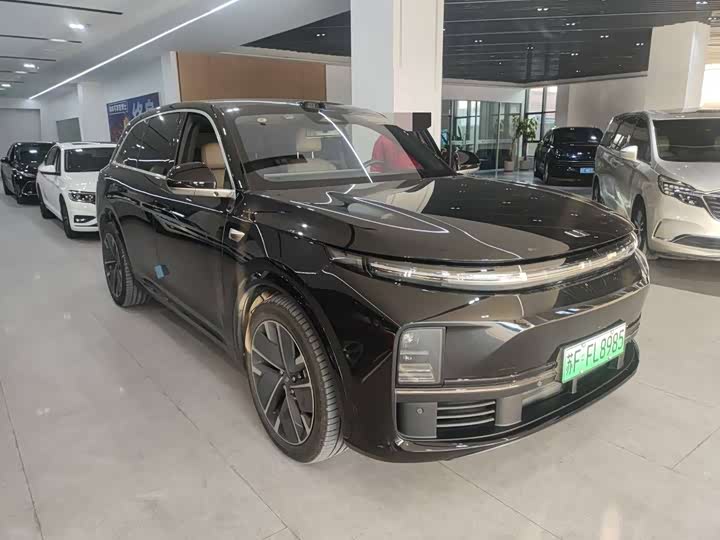 Photo 2 - LiXiang L7