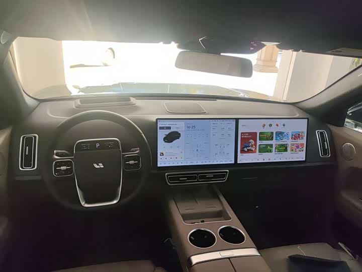 Photo 3 - LiXiang L7