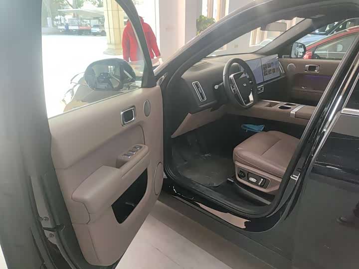 Photo 5 - LiXiang L7