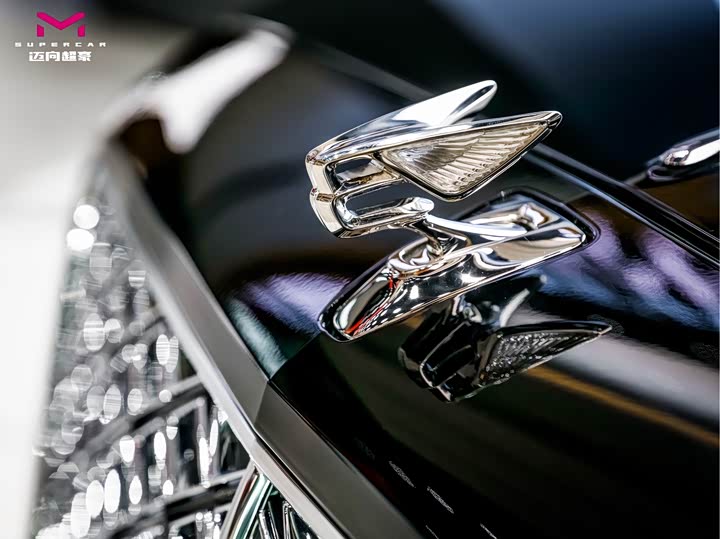 Фото 5 - Bentley Flying Spur