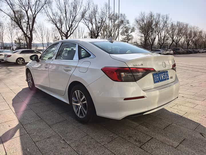 Фото 3 - Honda Civic