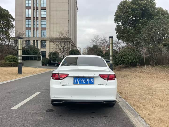 Фото 8 - Geely Emgrand GL