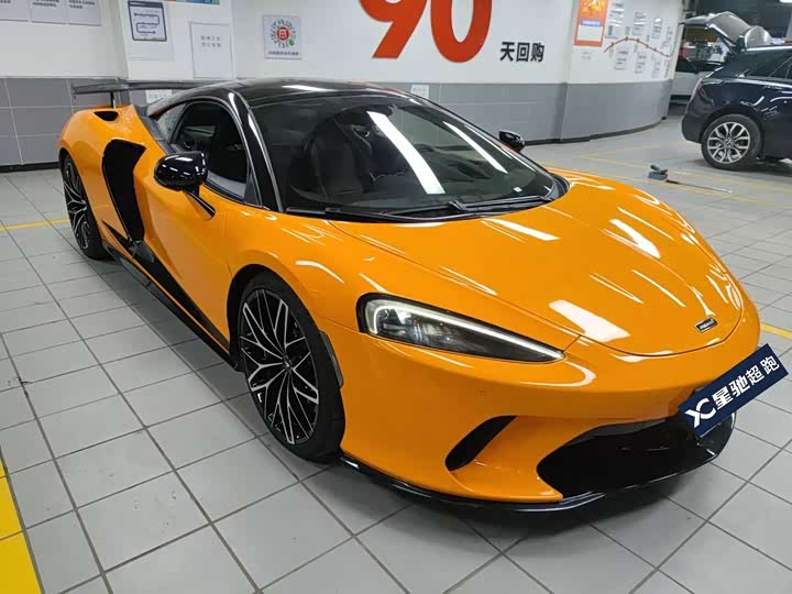 Фото 2 - McLaren GT