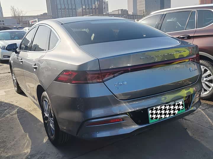 Фото 9 - BYD Qin Plus